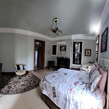 グラスゴー Leslie Manor Bed & Breakfast エクステリア 写真