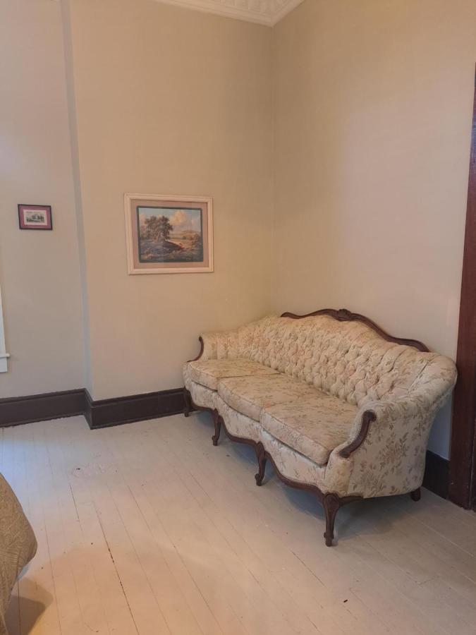 グラスゴー Leslie Manor Bed & Breakfast エクステリア 写真