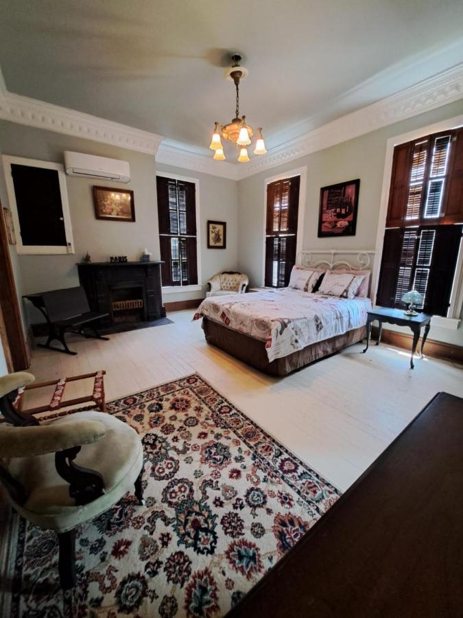 グラスゴー Leslie Manor Bed & Breakfast エクステリア 写真